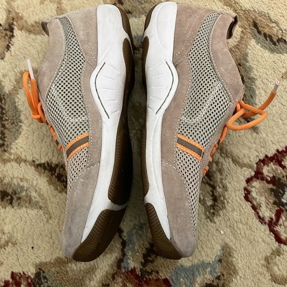 Dansko tan/orange tennis shoes size 38 - Picture 2 of 8